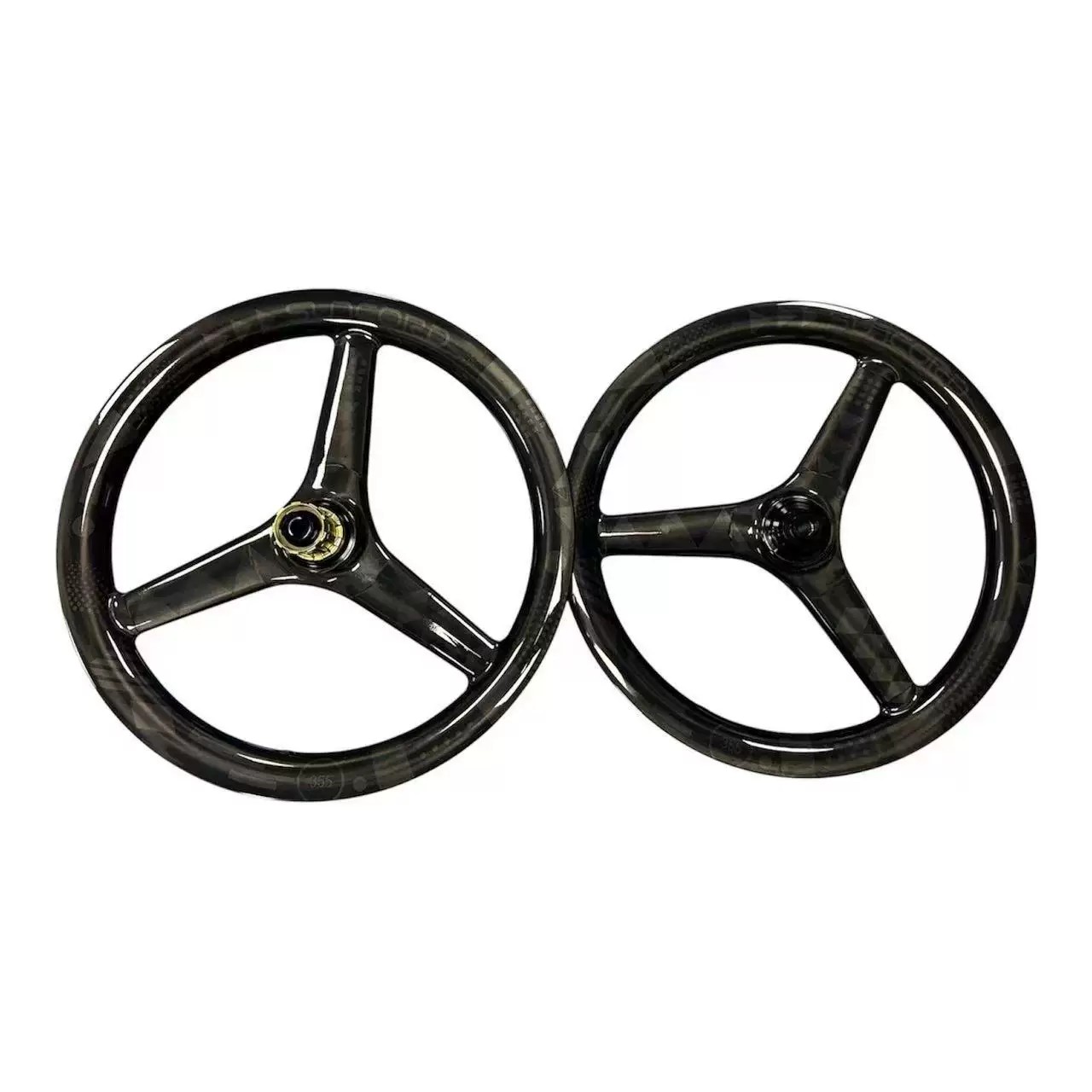 SUNCORD 18” / 355 Wide Carbon Fiber Tri-Spoke Wheelset - Image 2